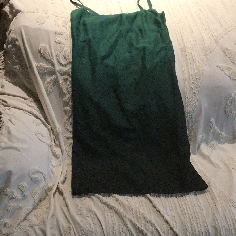 Green ANNTAYLOR loft 100% cotton size 4 dress. In good condition. Worn twice.